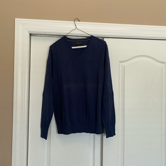 Banana Republic v neck Cardigan - Picture 1 of 3